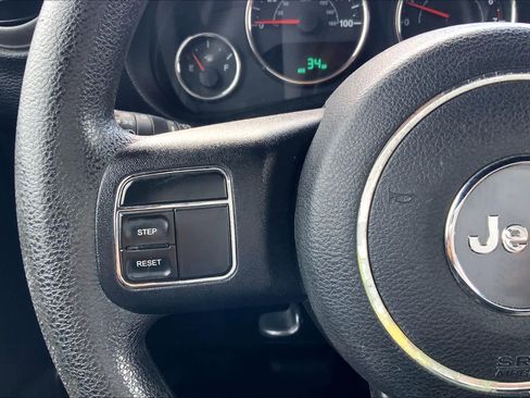 Used 2017 Jeep Wrangler Unlimited Sport AWD/4WD image 23
