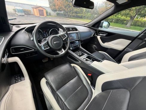 Used 2018 Jaguar F-PACE S AWD/4WD image 10