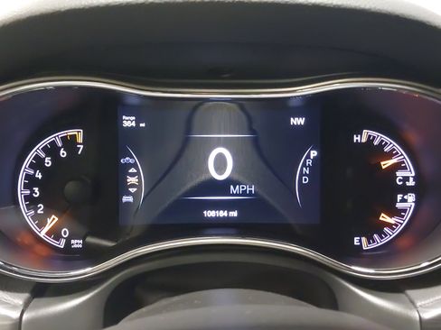 Used 2021 Jeep Grand Cherokee Laredo X AWD/4WD image 19