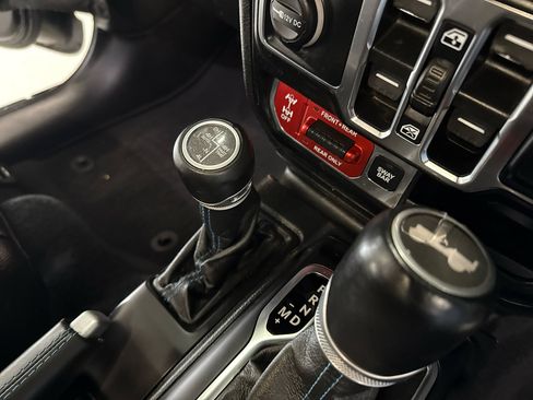 Used 2022 Jeep Wrangler Unlimited Rubicon 4xe w/ Cold Weather Group image 59