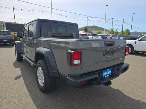 Used 2020 Jeep Gladiator Sport w/ Quick Order Package 24S AWD/4WD image 3