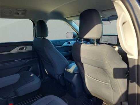 New 2026 Ford Explorer Active image 28