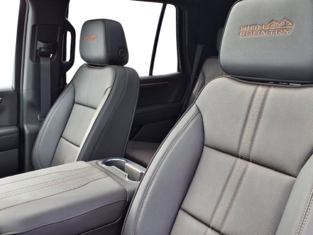 New 2026 Chevrolet Tahoe High Country AWD/4WD image 30