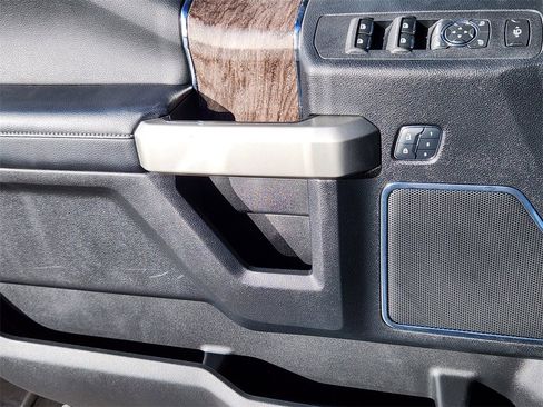 Used 2017 Ford F350 Lariat w/ Lariat Ultimate Package image 6