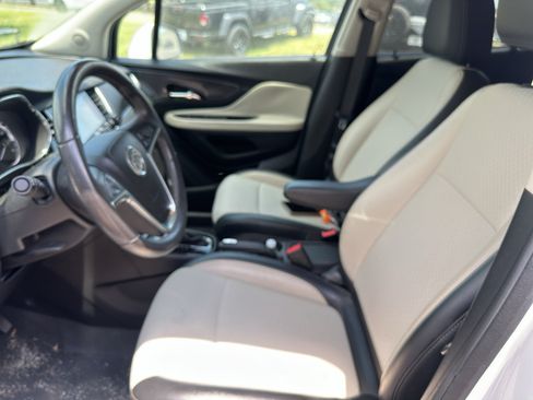 Used 2017 Buick Encore Preferred FWD image 18