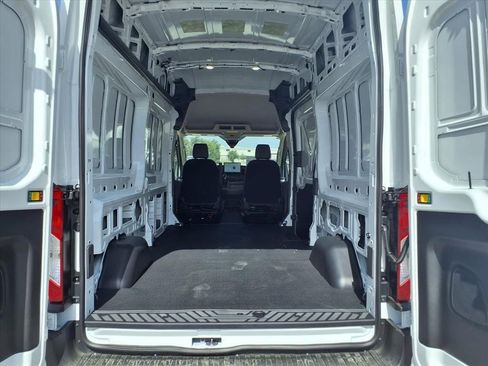 New 2026 Ford Transit 250 148 High Roof RWD image 21