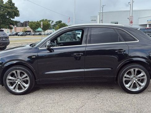Used 2017 Audi Q3 2.0T Prestige w/ Prestige Package image 5