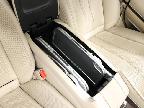 Used 2016 Mercedes-Benz Maybach S 600 image 88