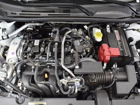 Used 2025 Nissan Sentra S image 33