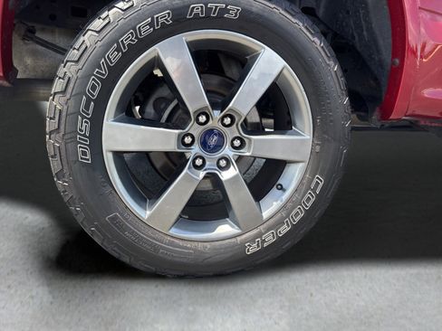 Used 2016 Ford F150 XLT w/ Equipment Group 302A Luxury AWD/4WD image 11