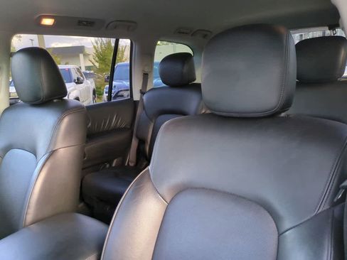 Used 2022 Nissan Armada SL w/ Captain's Chairs Package image 8