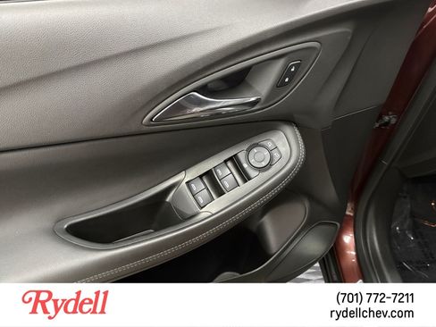 Used 2023 Buick Encore GX Preferred w/ Cold Weather Comfort Package FWD image 11