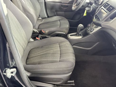 Used 2015 Chevrolet Sonic LT image 16