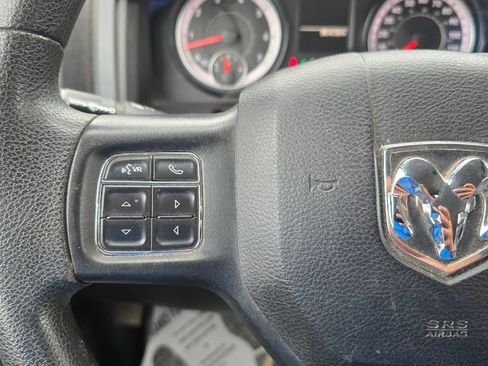 Used 2020 RAM 1500 Classic SLT AWD/4WD image 16