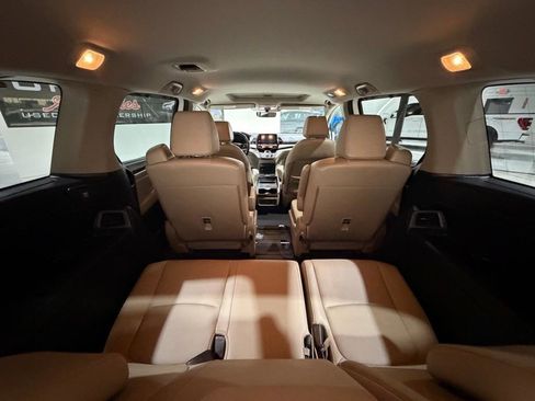 Used 2018 Honda Odyssey EX-L image 20