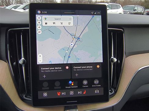 New 2026 Volvo XC60 B5 Plus w/ Climate Package image 11