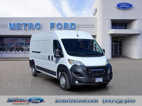 Used 2025 RAM ProMaster 3500 w/ Convenience Group FWD image 1