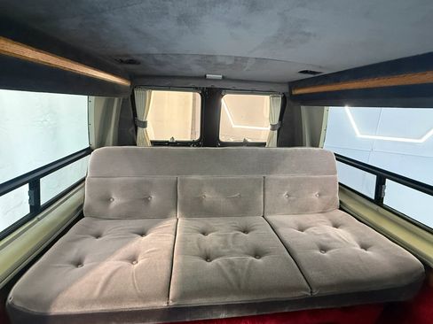 Used 1988 Ford E-150 and Econoline 150 RWD image 36