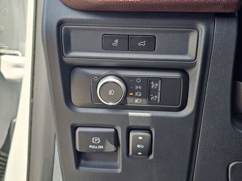 Used 2022 Ford Expedition Limited AWD/4WD image 21