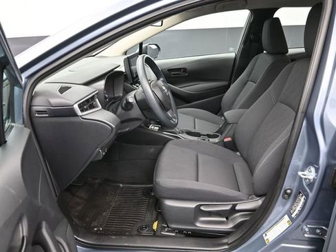 Used 2023 Toyota Corolla LE image 19