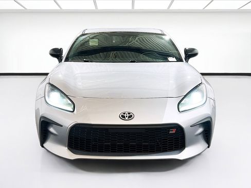 Used 2023 Toyota GR86 Premium w/ ALL Weather Mat Package (TMS) image 2