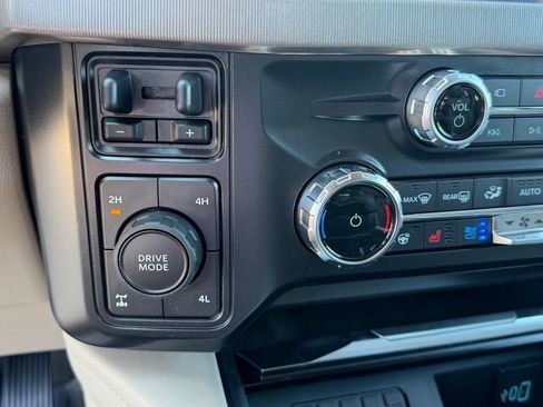 New 2026 Ford F250 Platinum w/ Platinum Plus Package AWD/4WD image 42