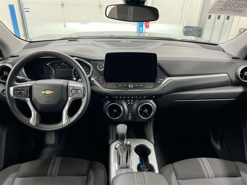Used 2025 Chevrolet Blazer LT image 10