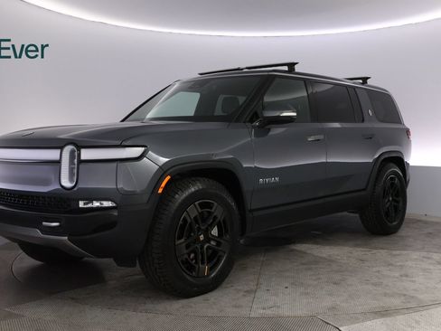 Used 2024 Rivian R1S Adventure AWD/4WD image 2