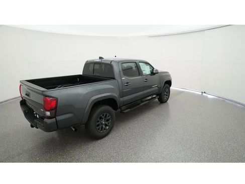 Used 2023 Toyota Tacoma SR5 w/ Technology Package image 10