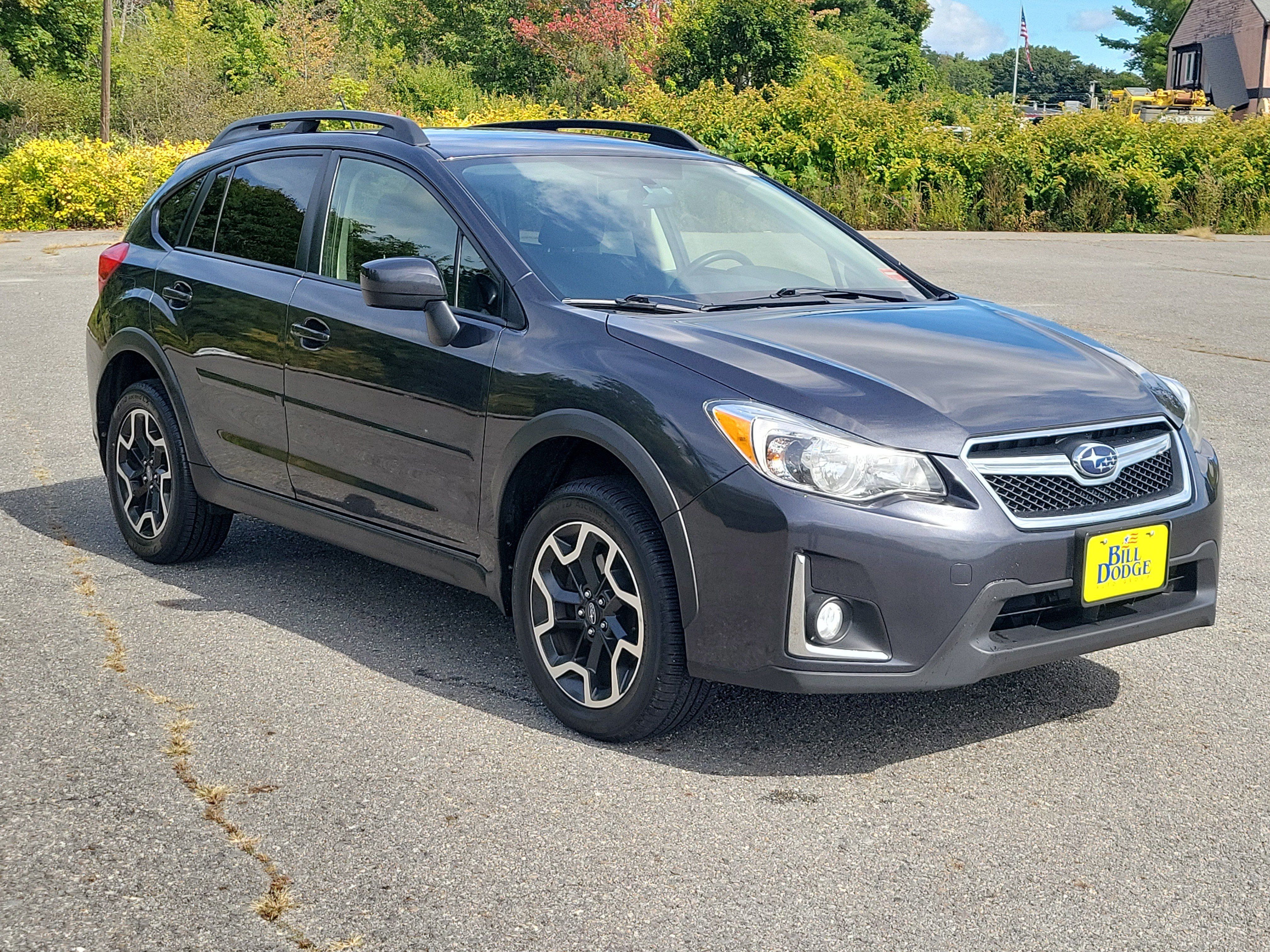 Used 2017 Subaru Crosstrek 2.0i Premium AWD/4WD image 3