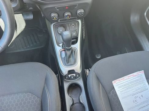 Used 2018 Jeep Compass Sport AWD/4WD image 21