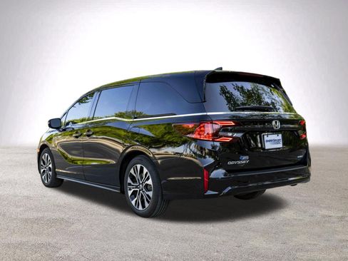Used 2026 Honda Odyssey Elite image 7