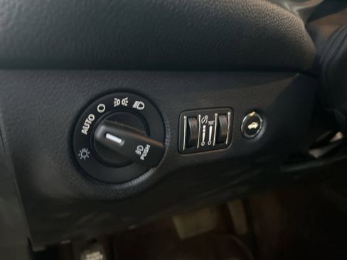 Used 2018 Dodge Challenger SRT w/ Technology Group image 39