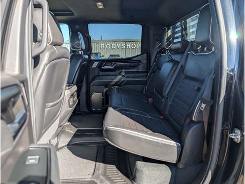 Used 2024 GMC Sierra 1500 AT4X image 17