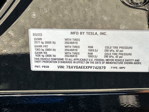 Used 2023 Tesla Model Y Long Range AWD/4WD image 28