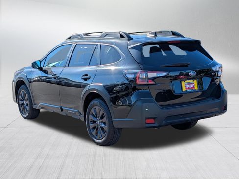 Certified 2025 Subaru Outback Onyx Edition AWD/4WD image 5
