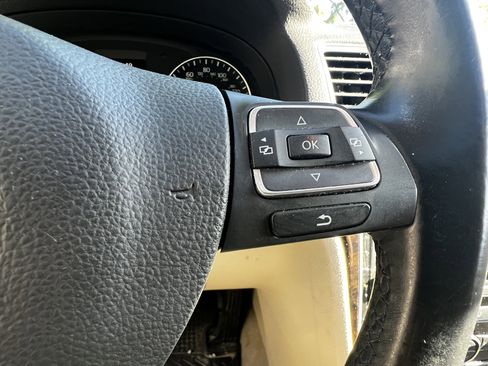 Used 2014 Volkswagen Passat TDI SEL Premium image 20