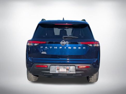 Used 2025 Nissan Pathfinder SV FWD image 4