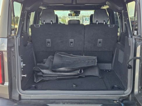 Used 2022 Ford Bronco Wildtrak image 17