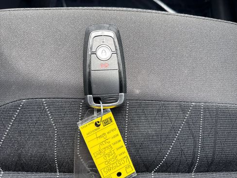 Used 2020 Ford EcoSport SE w/ SE Convenience Package FWD image 24