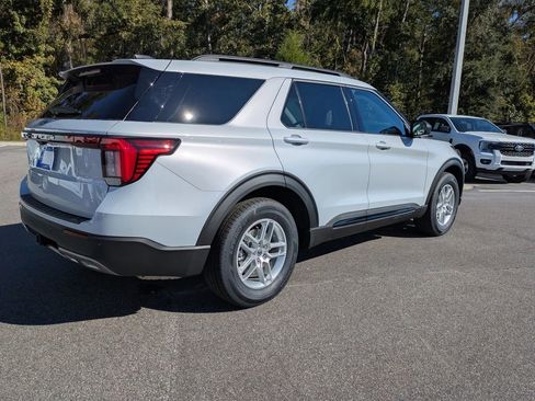 New 2026 Ford Explorer Active w/ Active Comfort Package image 4
