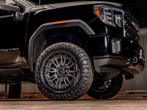 Used 2022 GMC Sierra 2500 AT4 w/ AT4 Premium Plus Package image 15