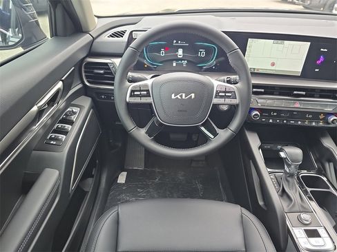 New 2025 Kia Telluride LX image 15