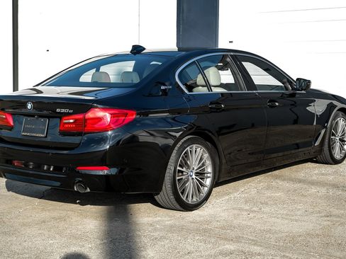 Used 2019 BMW 530e w/ Convenience Package image 9