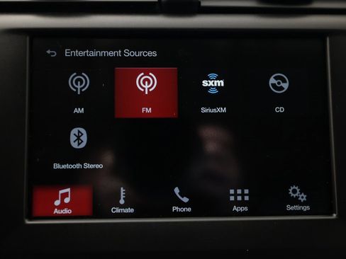 Used 2018 Ford Fusion SE w/ Equipment Group 201A image 24