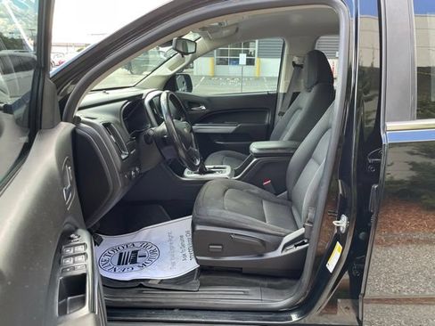 Used 2018 Chevrolet Colorado LT w/ Safety Package AWD/4WD image 10
