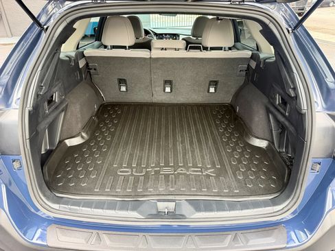 Used 2025 Subaru Outback Premium AWD/4WD image 20