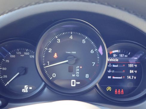 New 2026 Porsche Macan image 16