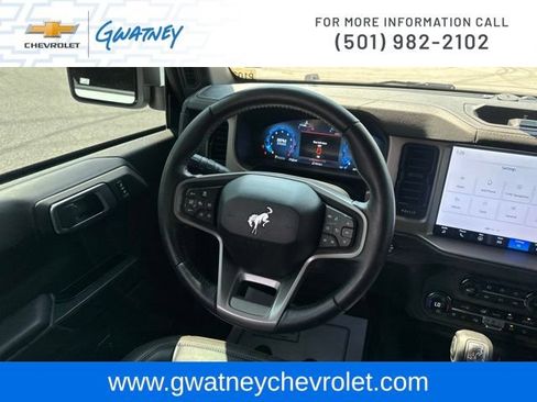 Used 2025 Ford Bronco Outer Banks w/ Sasquatch Package AWD/4WD image 27