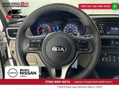 Used 2017 Kia Optima LX image 18